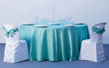 Alquileres Fernández Acuña mesa y mantel